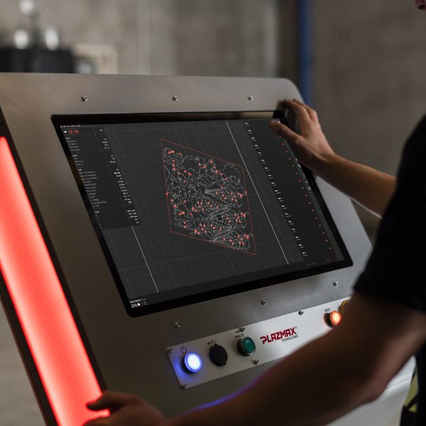 Max control CNC software 900.jpg